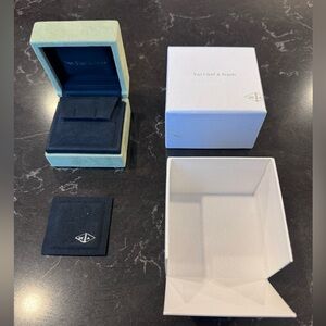 Van Cleef & Arpels Earring Box (Empty)